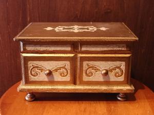 Italian florentine wood jewelry display box