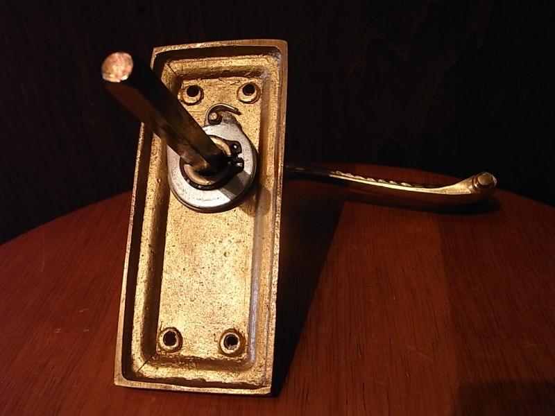 イタリア製アンティークレバーハンドル　真鍮ドア取っ手　家具パーツ ハードウエア　LCM 6056（4）