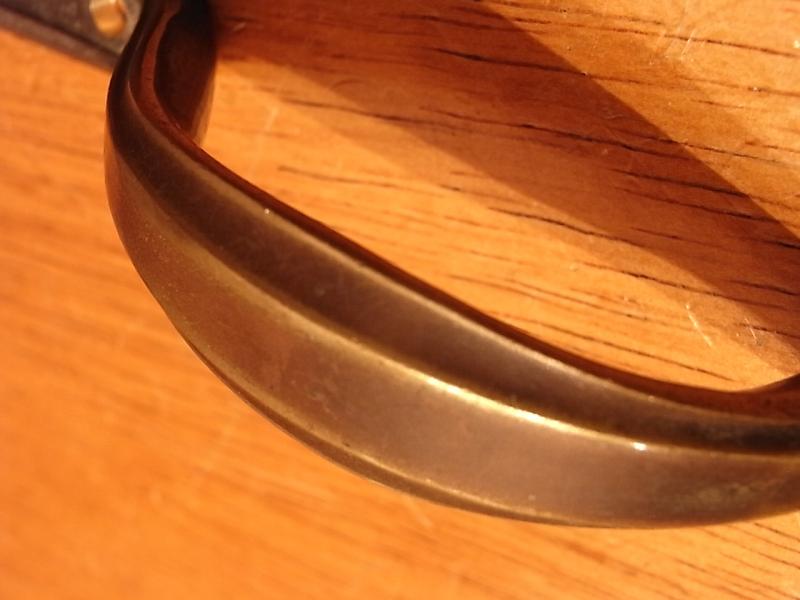 イタリア製アンティーク真鍮鋳物ハンドル　キャビネットハンドル　取っ手　家具パーツ　LCM 6110（4）