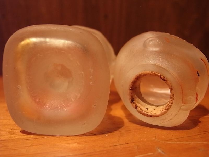 POTTER & MOORE/LITTLE NIPPERのフロストガラス香水瓶 LCC 1155(5)