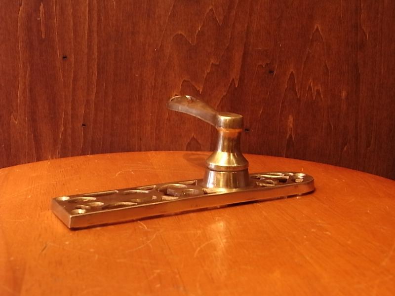 イタリア製アンティークレバーハンドル　真鍮ドア取っ手　家具パーツ ハードウエア　LCM 6182（3）