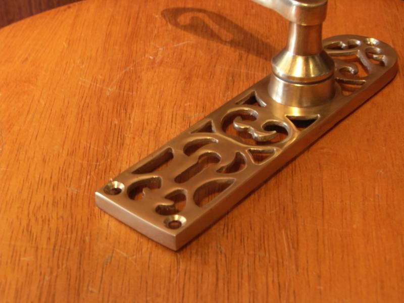 イタリア製アンティークレバーハンドル　真鍮ドア取っ手　家具パーツ ハードウエア　LCM 6195（4）