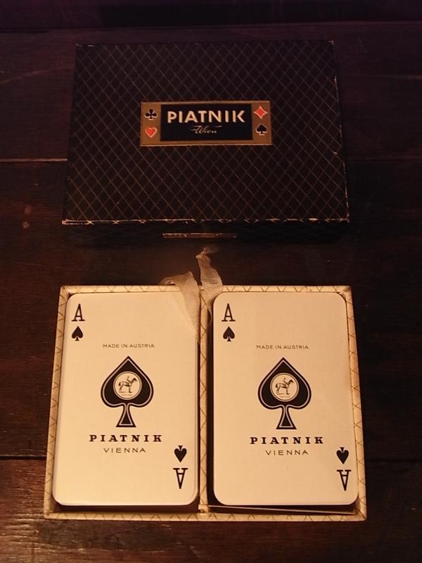 Austrian PIATNIK playing cards 2DECKS & case