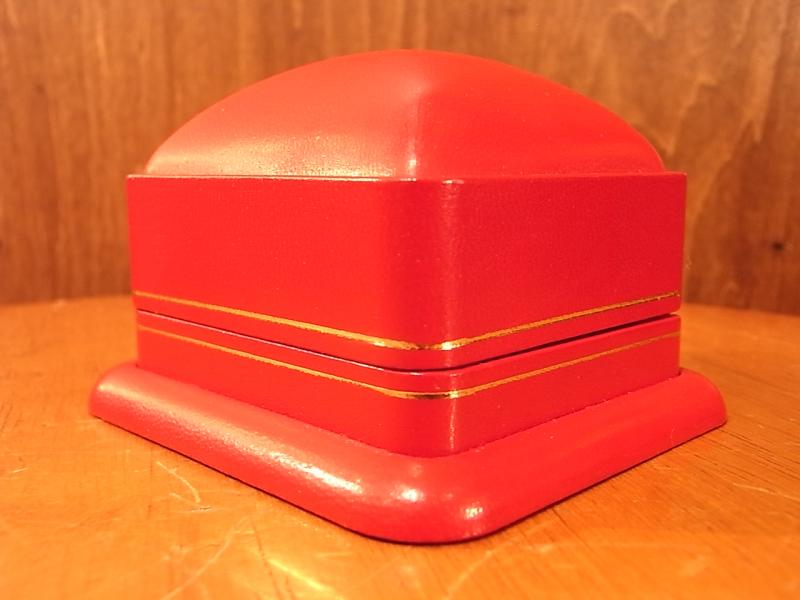 赤宝石箱、レッドジュエリーケース、リングディスプレイ、リングケース　BCM 0236（5）