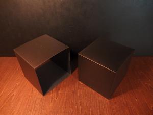 GUCCI watch display case & holder