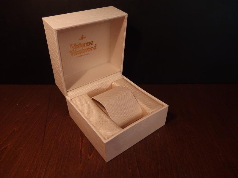 ビンテージVivienne Westwood時計ケース、ヴィンテージヴィヴィアンディスプレイケース、コレクションケース、ジュエリーディスプレイ、アクセサリーディスプレイ LCM 6606(2)