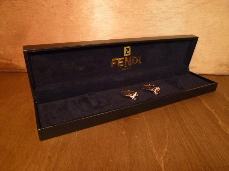 ビンテージFENDI 時計ケース、ヴィンテージフェンディディスプレイケース、コレクションケース、ジュエリーディスプレイ、アクセサリーディスプレイ LCM 6408(3)