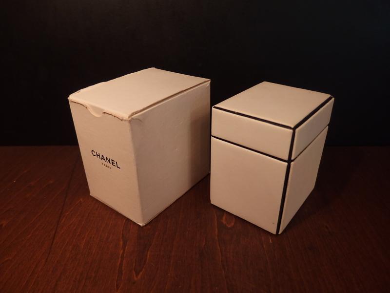 CHANEL watch display case & box