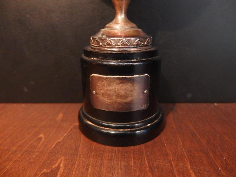 真鍮製トロフィー ビンテージシルバートロフィー　アンティーク優勝カップ　優勝杯　BCM 0305（4）