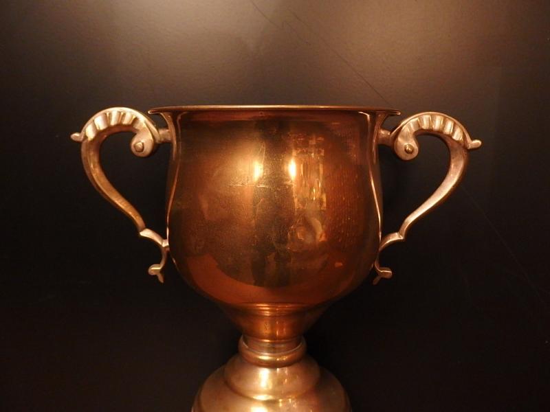 真鍮製トロフィー ビンテージシルバートロフィー　アンティーク優勝カップ　優勝杯　LCM 6547（2）