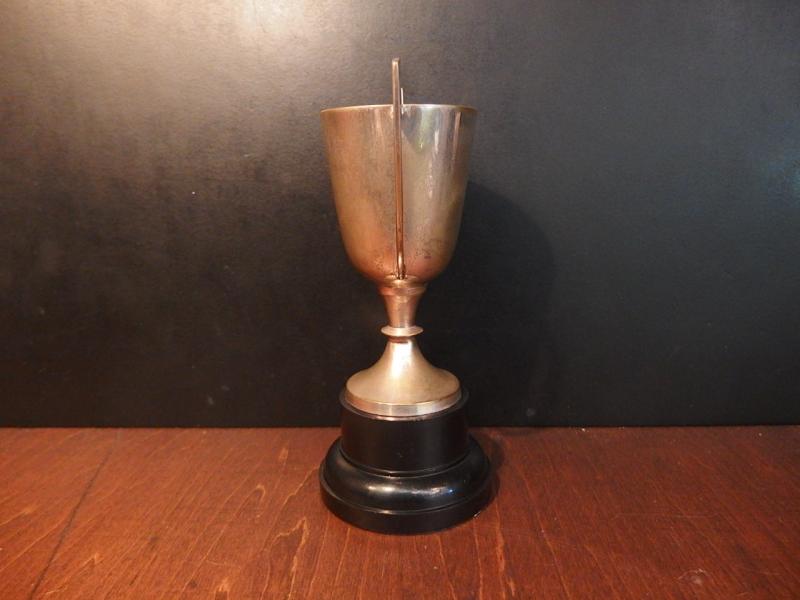 真鍮製トロフィー ビンテージシルバートロフィー　アンティーク優勝カップ　優勝杯　LCM 6544（2）