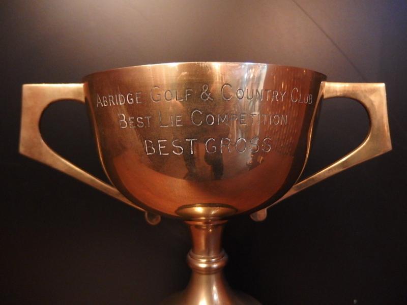 真鍮製トロフィー ビンテージシルバートロフィー　アンティーク優勝カップ　優勝杯　LCM 6514（3）