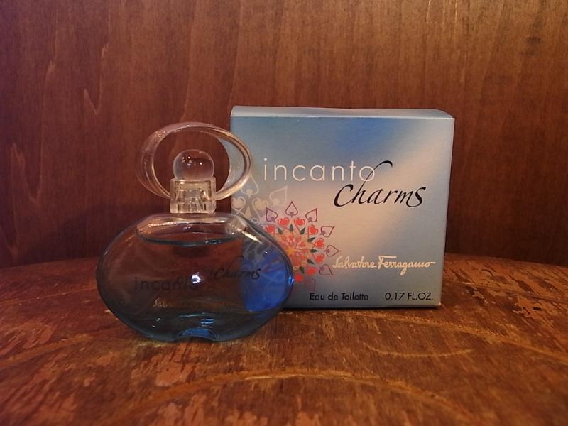 Salvatole Ferragamo perfume bottle & case