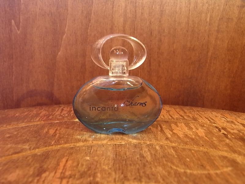 Salvatore ferragamo/incanto charms香水瓶、ミニチュア香水ボトル、ミニガラスボトル、サンプルガラス瓶　BCM 0187（2）