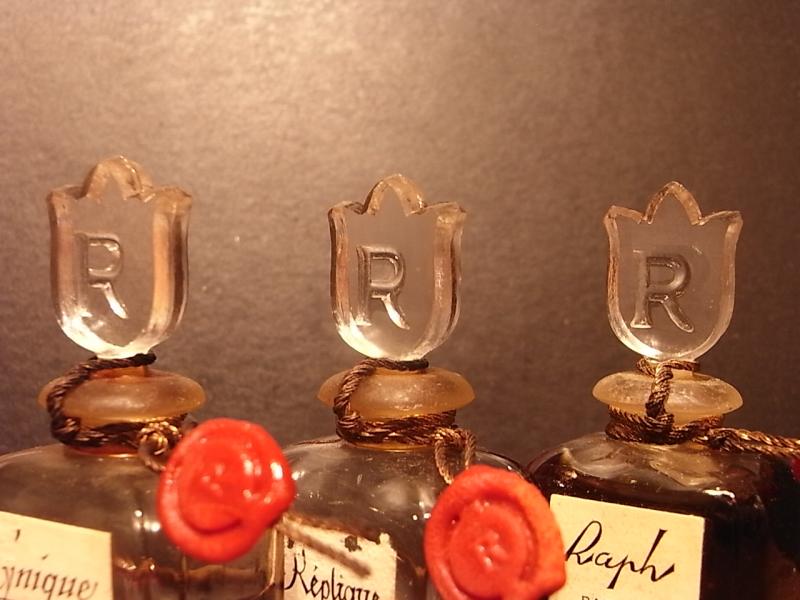 RAPHAEL香水瓶、ミニチュア香水ボトル、ミニガラスボトル、サンプルガラス瓶　BCM 0191（3）