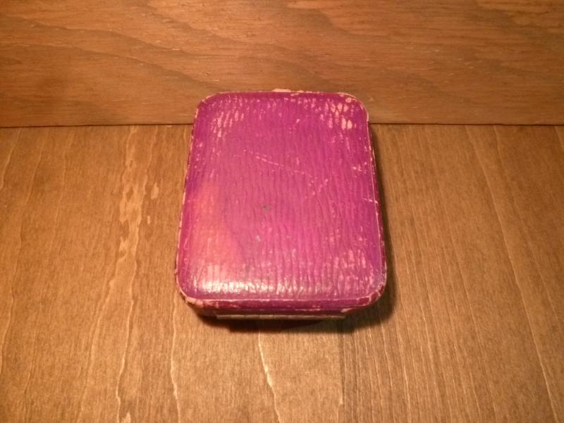 ワインレッドリングホルダー、赤ベルベット宝石箱、ベッチンジュエリーディスプレイ、ジュエリーケース LCM 6667(7)