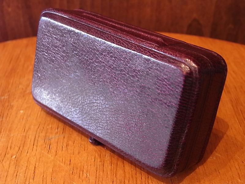 フランス製ワインレッドジュエリーホルダー、レッドベルベット宝石箱、ベッチンジュエリーディスプレイ　LCM 6783（7）