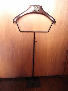 wood eagle coat hanger stand