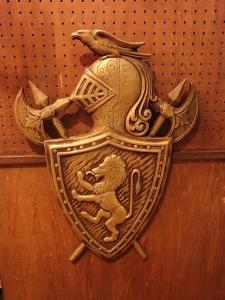 LION & knight emblem wall ornament