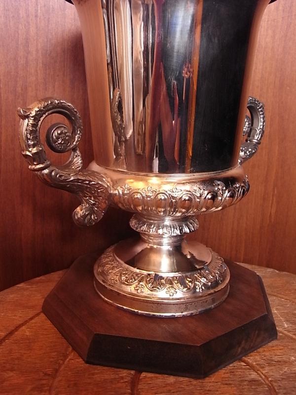 真鍮製トロフィー ビンテージシルバートロフィー　アンティーク優勝カップ　優勝杯　BCM 0308（2）
