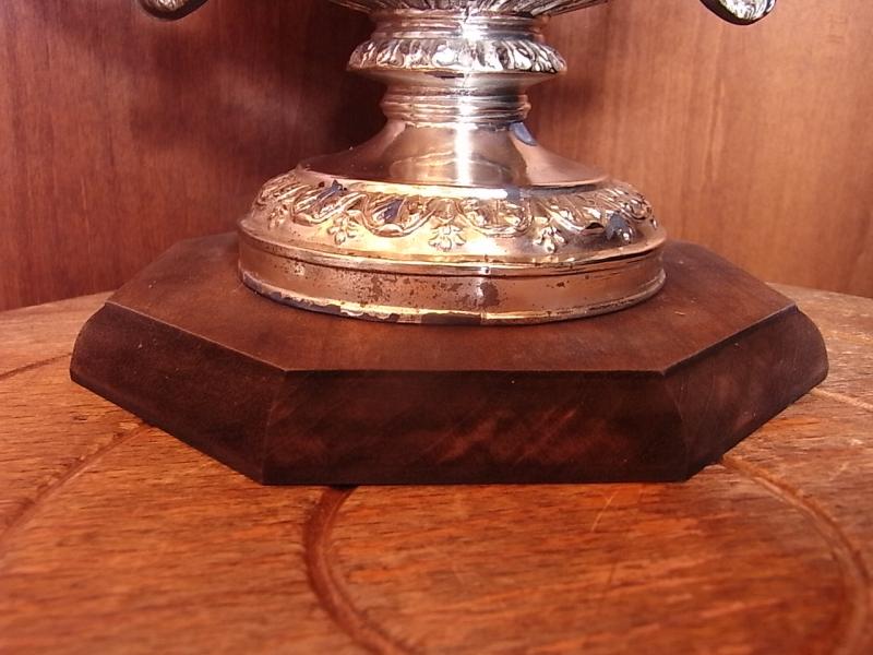 真鍮製トロフィー ビンテージシルバートロフィー　アンティーク優勝カップ　優勝杯　BCM 0308（5）