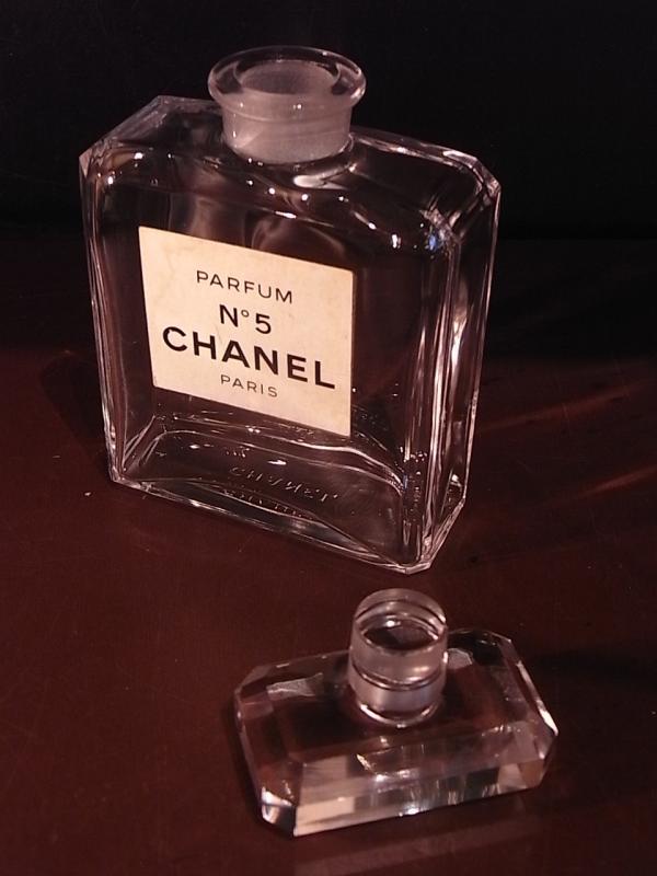 CHANEL N°5 香水瓶、香水ボトル、ガラスボトル、サンプルガラス瓶　LCC 1192（6）