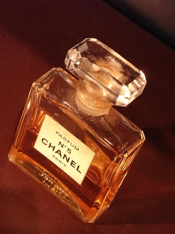 CHANEL N°5 香水瓶、ミニチュア香水ボトル、ミニガラスボトル、サンプルガラス瓶　LCC 1241（2）