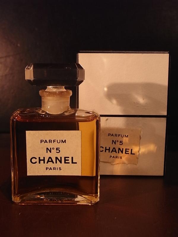 CHANEL N°5 香水瓶、ミニチュア香水ボトル、ミニガラスボトル、サンプルガラス瓶　LCC 1244（2）