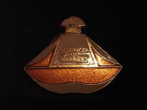 CAPUCCI perfume bottle pin