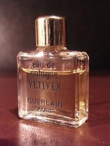 GUERLAIN / VETIVER glass perfume bottle