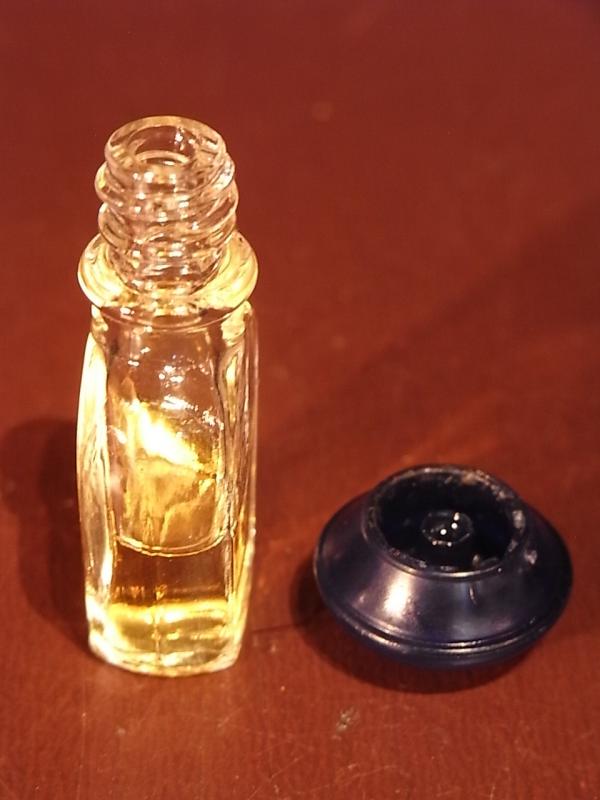 Guerlain/Mitsouko香水瓶、ミニチュア香水ボトル、ミニガラスボトル、香水ガラス瓶　LCC 1170（4）
