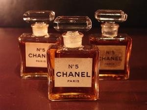 CHANEL / N°5 glass perfume bottle（3点あり！）