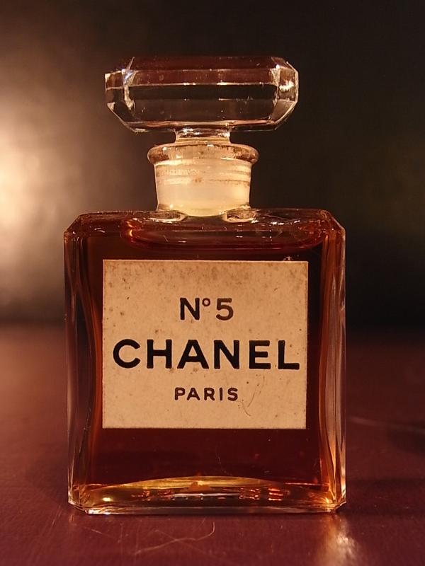 CHANEL N°5 香水瓶、ミニチュア香水ボトル、ミニガラスボトル、サンプルガラス瓶　LCC 1178（2）