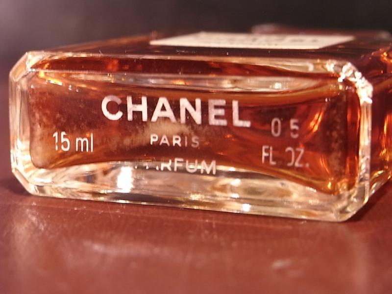 CHANEL N°5 香水瓶、ミニチュア香水ボトル、ミニガラスボトル、サンプルガラス瓶　LCC 1181（6）