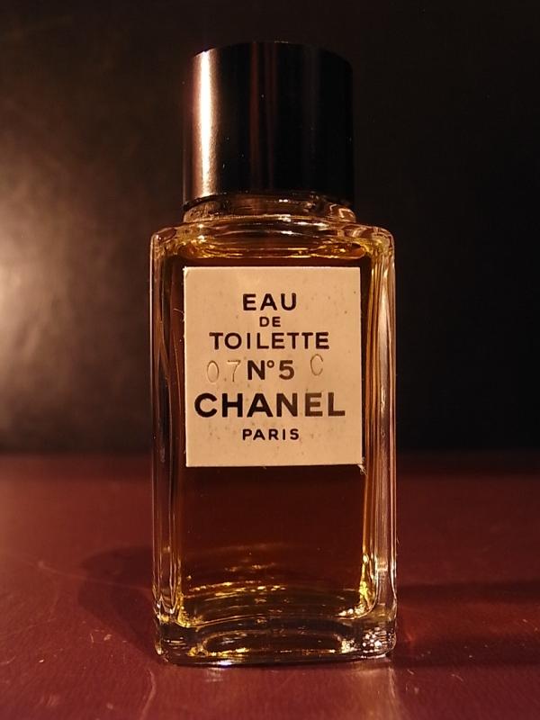 CHANEL N°5 香水瓶、香水ボトル、ガラスボトル、ガラス瓶　LCC 1183（2）