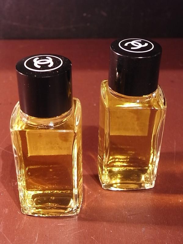 CHANEL N°5 香水瓶、香水ボトル、ガラスボトル、ガラス瓶　LCC 1183（3）