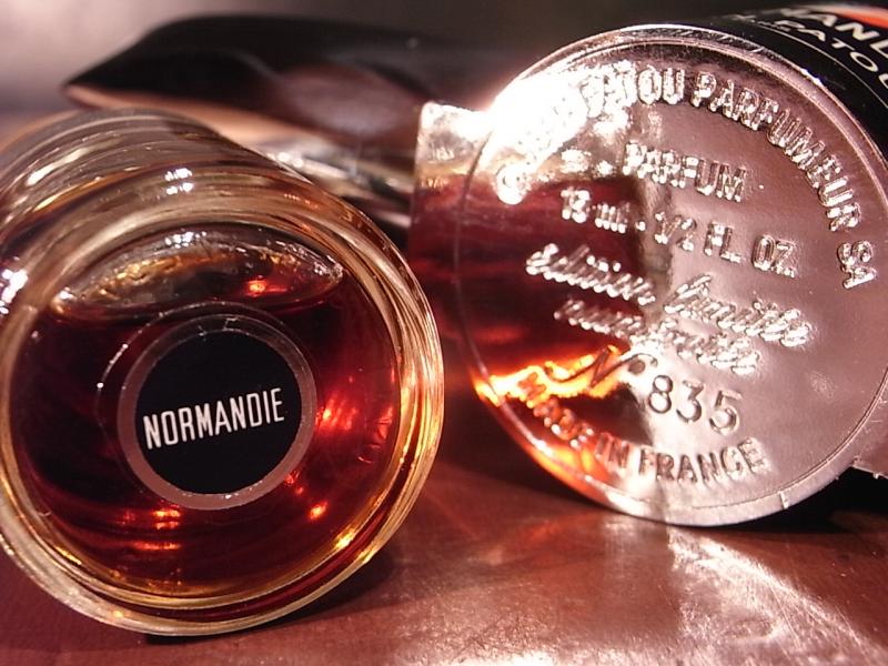 JEAN PATOU NORMANDIE香水瓶、香水ボトル、ガラスボトル、香水ガラス瓶　LCC 1184（5）