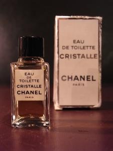 CHANEL / CRISTALLE glass perfume bottle & BOX