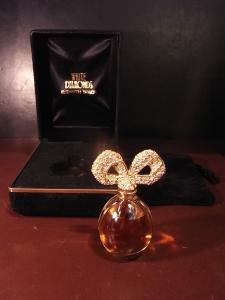 ELIZABETH TAYLOR / WHITE DIAMONDS perfume blttle & case