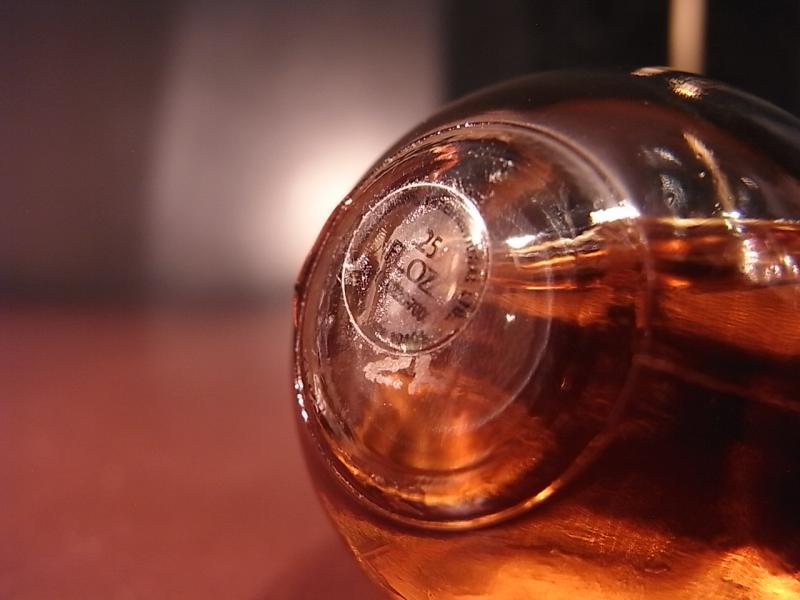 Elizabeth Taylor/White Diamondsヴィンテージ香水瓶、ミニチュア香水ボトル、ミニガラスボトル、サンプルガラス瓶 　LCC 1224（5）