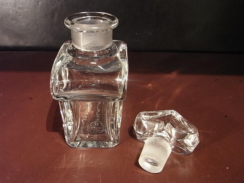 ゲラン香水瓶、バカラクリスタル香水ボトル、ガラスボトル、香水ガラス瓶　LCC 1233（3）