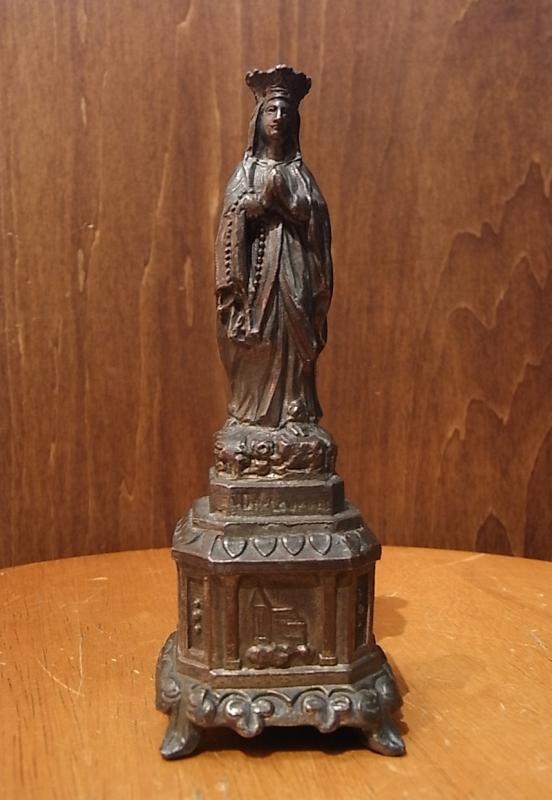 Italian maria statue