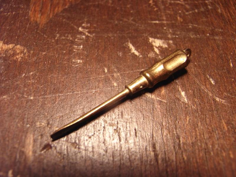 Italian mini brass screwdriver charm（残り1点！）