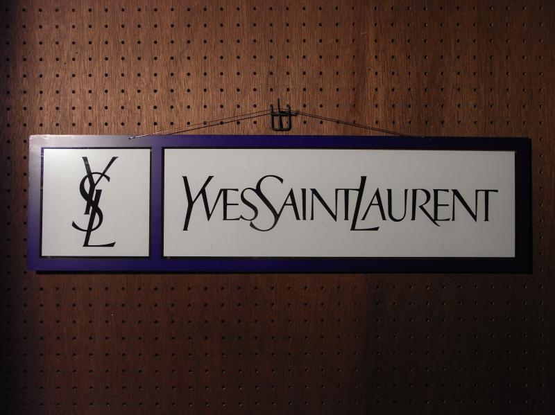 YVES SAINT LAURENT pop wall ornament