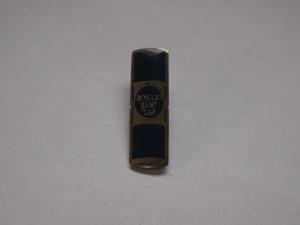 Yves Rocher / en avril un soir perfume bottle pin