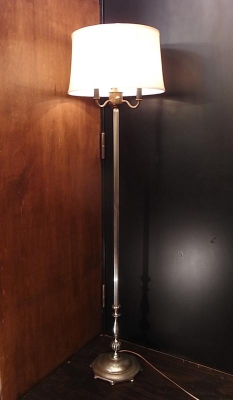 silver shade floor lamp 3灯