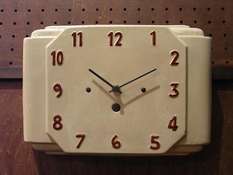 アンティーク北欧風磁器時計　白い文字盤の壁かけ時計　アールデコデザイン時計　LCM 6901（1）