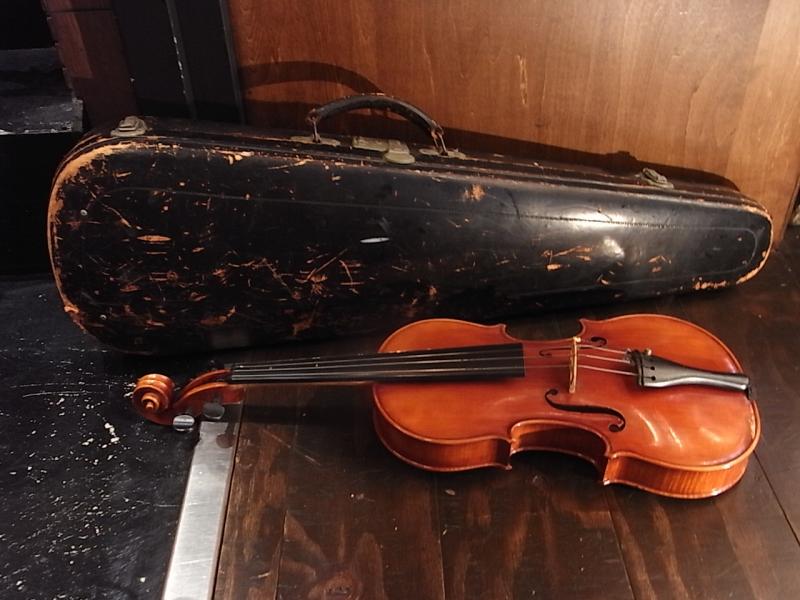 violin & leather case
