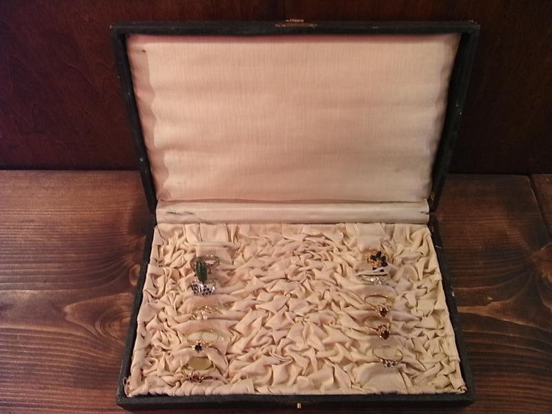 イギリス製緑ジュエリーケース、宝石ケース、グリーン宝石箱、ジュエリーディスプレイ、かわいいジュエリーケース　BCM 0336（6）