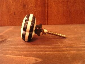French cabinet knob